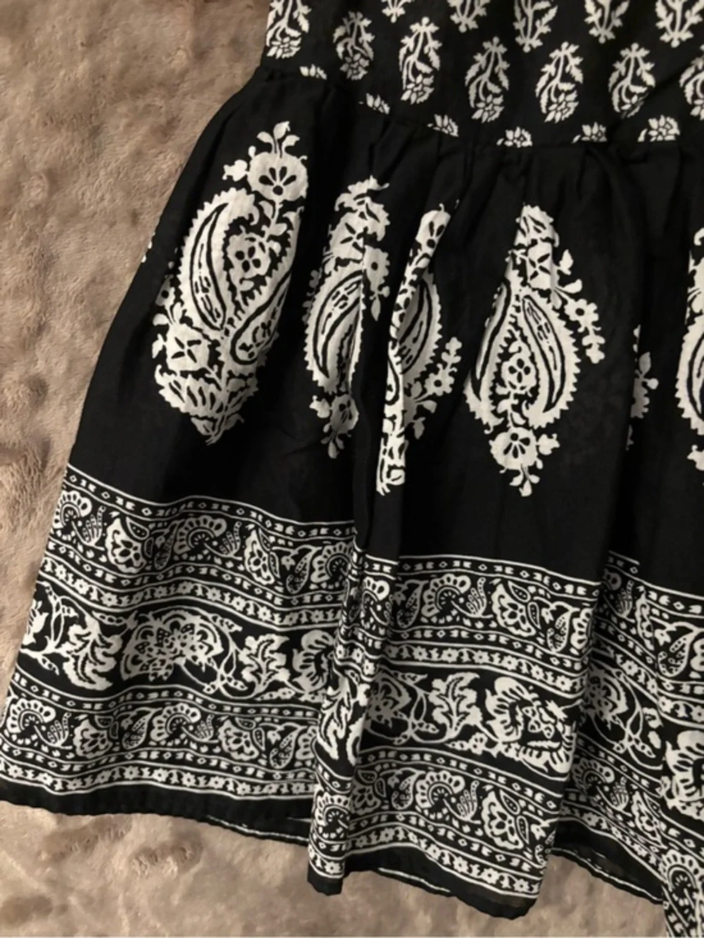 Chaps Tiered Paisley Skirt Women’s Size 14 Black and White Pattern